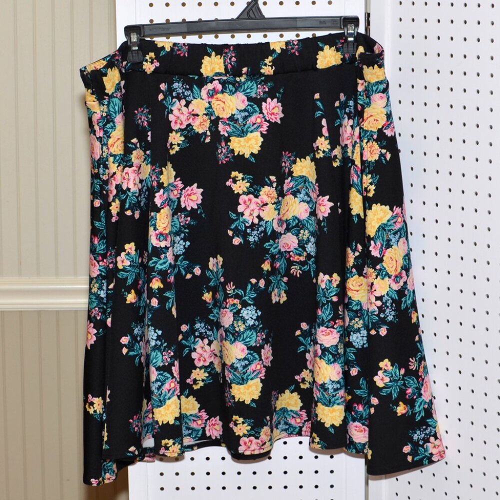Plus Size 2X Ashley Nell Tipton Vintage Style Floral On Black Midi Skirt - Picture 9 of 12